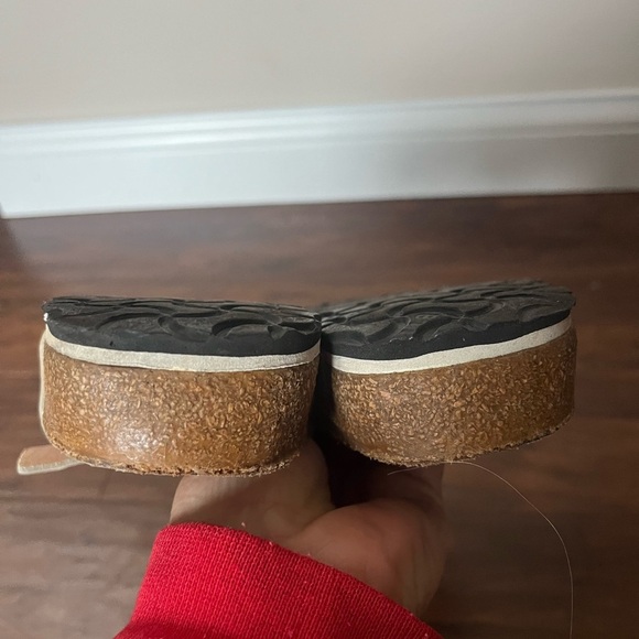 Birkis by Birkenstock Salina Pinkish coral Sandals - Size 8. - Picture 5 of 10